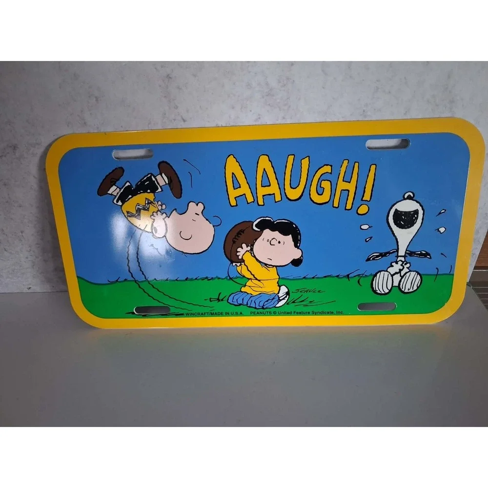 Peanuts Novelty License Plate Snoopy Charlie Brown Lucy Plastic Decorative 6x12